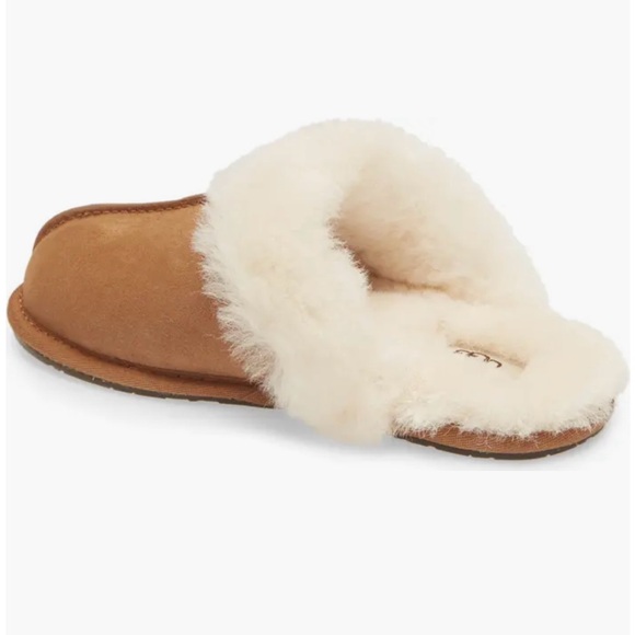 UGG Women's Scuffette Il Slippers Chestnut size 9 - Picture 2 of 16